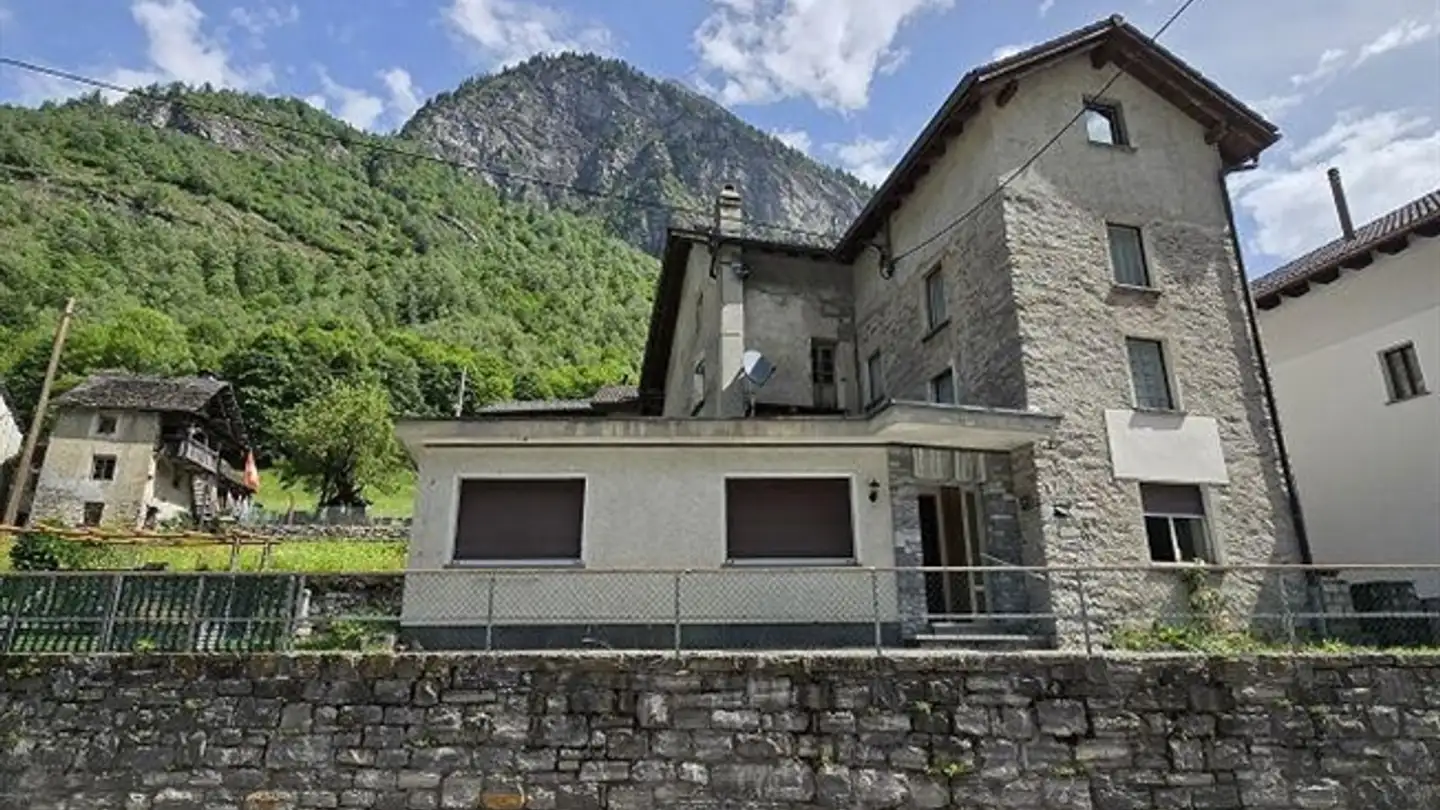 Residential building for sale - 6695 Piano di Peccia - Photo 2