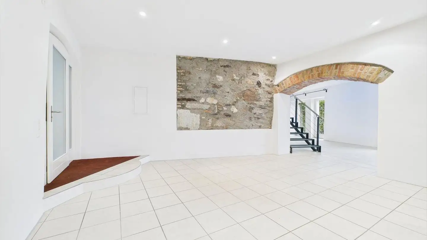 Apartment for rent - 6914 Carona - Photo 4