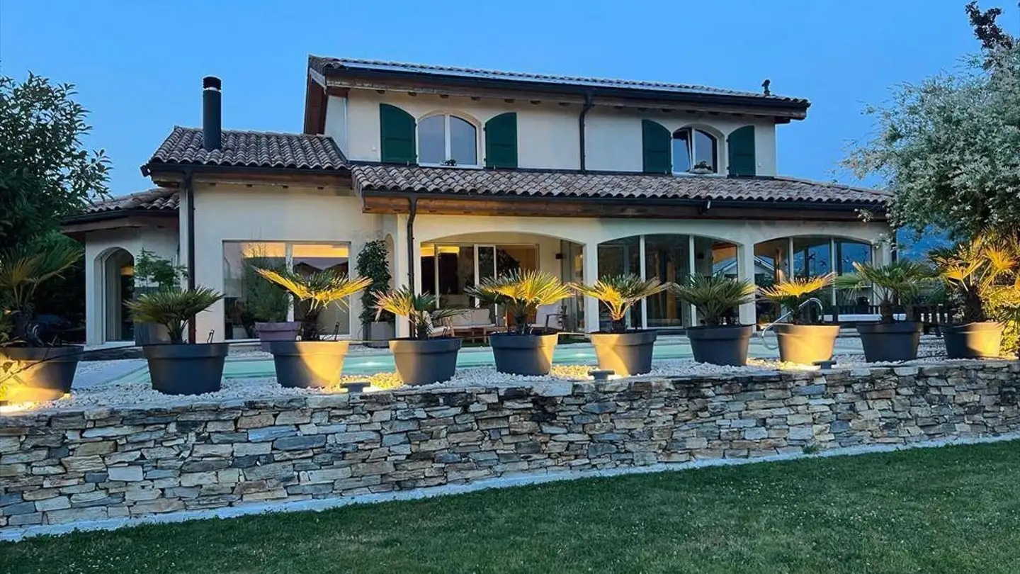 Villa in vendita - 1957 Ardon