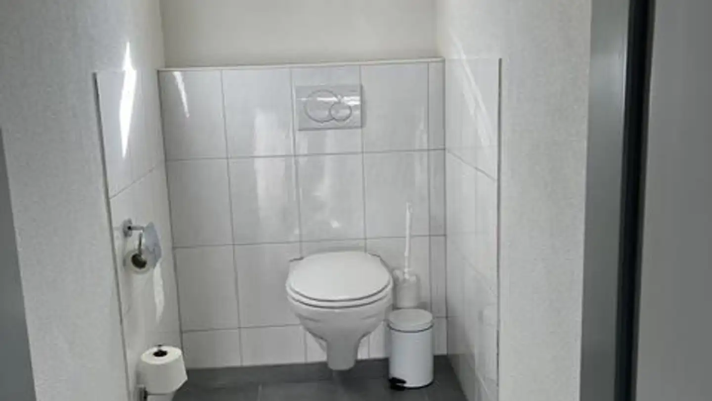Commercial for rent - Wiherwäg 3a, 7075 Churwalden - Photo 3