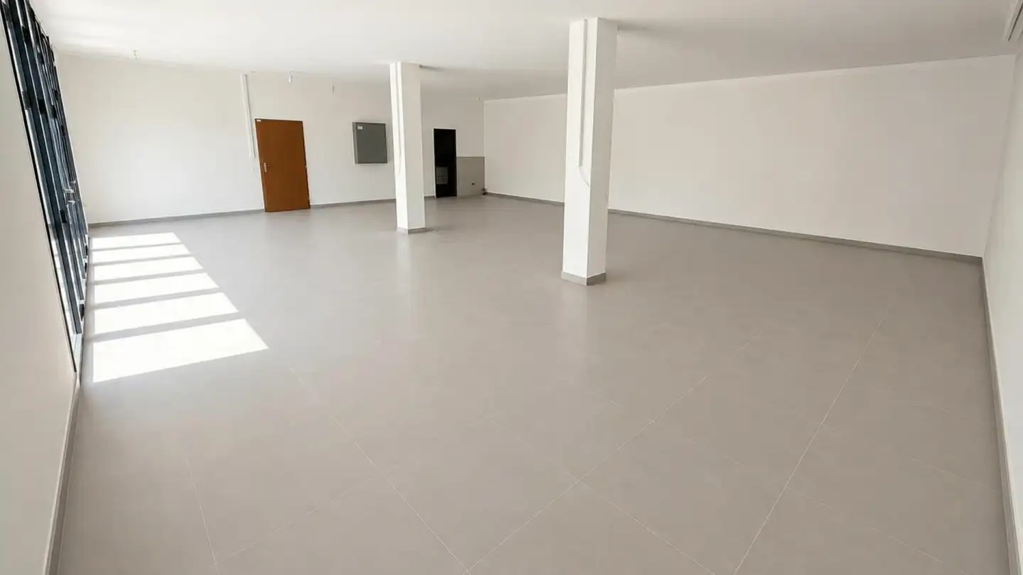 Grande magazzino in affitto - Steineggstrasse 32, 8852 Altendorf - Foto 2