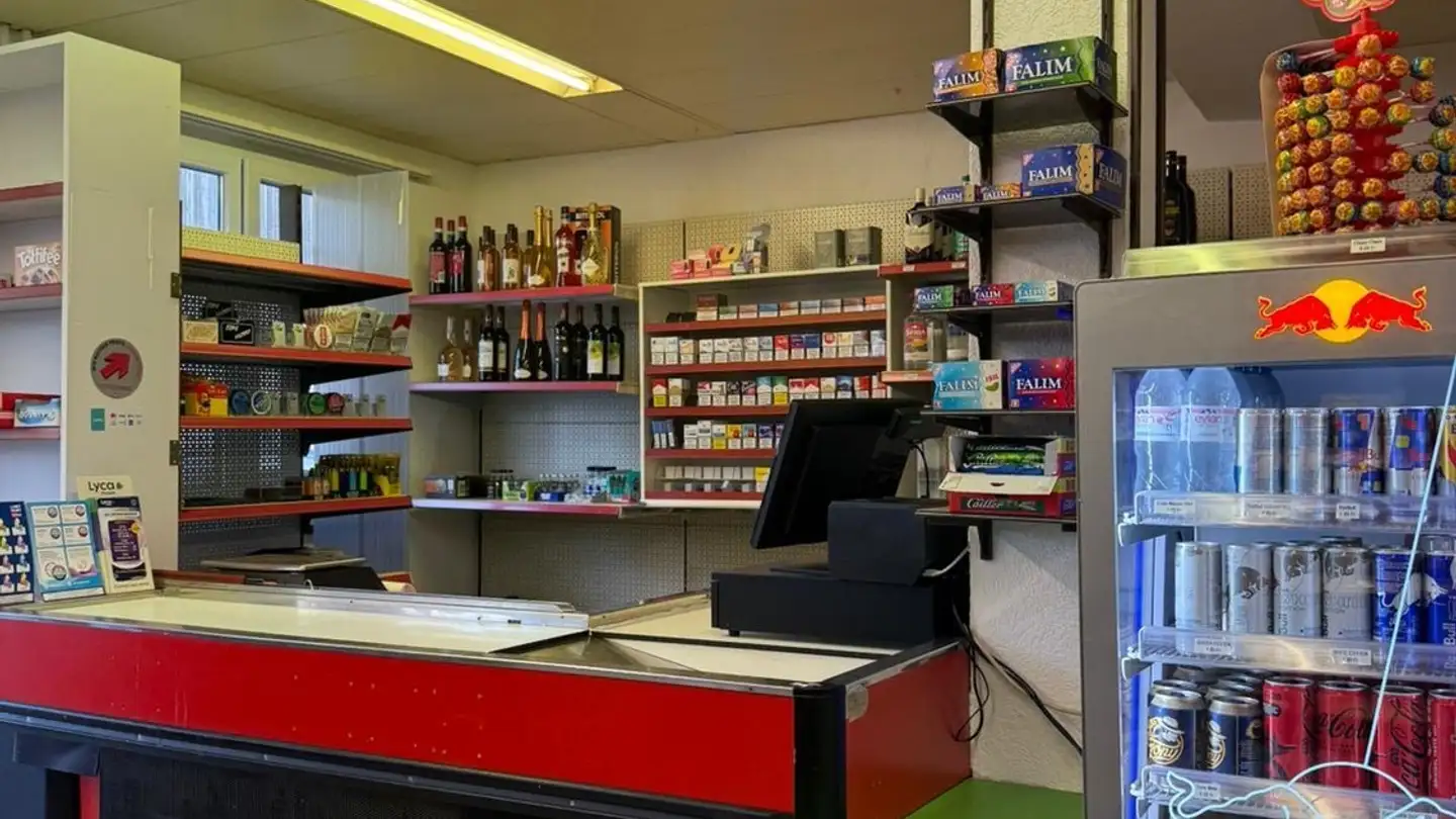 Commerciale in affitto - Hauptstrasse 39, 5316 Leuggern