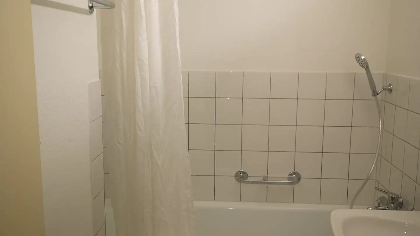 Appartamento ammobiliato in affitto - Tunaustrasse, 5734 Reinach AG - Photo 3