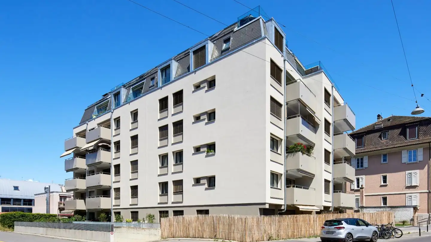 Indoor motorbike parking space for rent - Chemin De Montelly 28, 1007 Lausanne