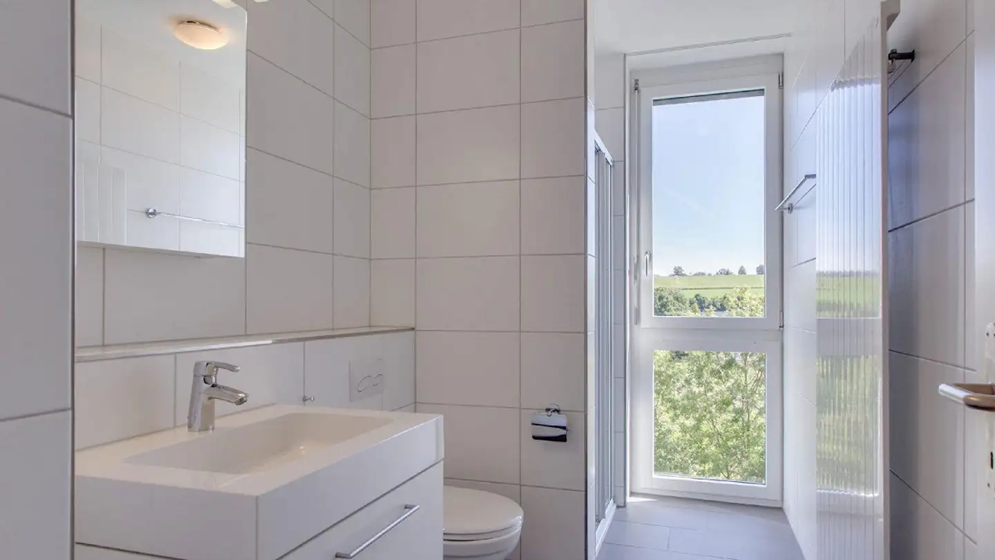 Appartement à louer - Zürichstrasse 73a, 8134 Adliswil - Photo 4