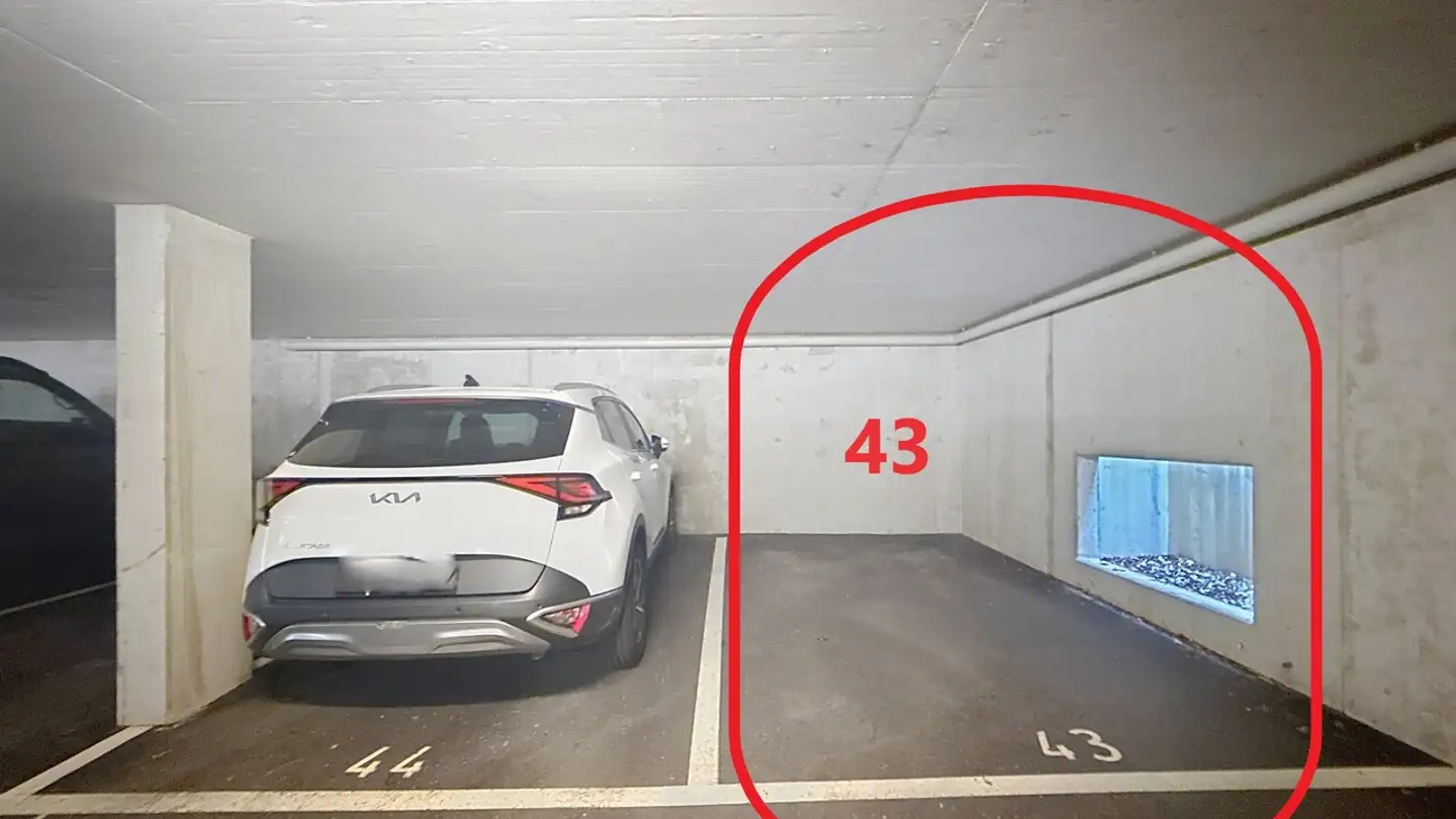 Underground parking space for rent - Rue Des Grand-Chênes 8, 1752 Villars-sur-Glâne - Photo 2