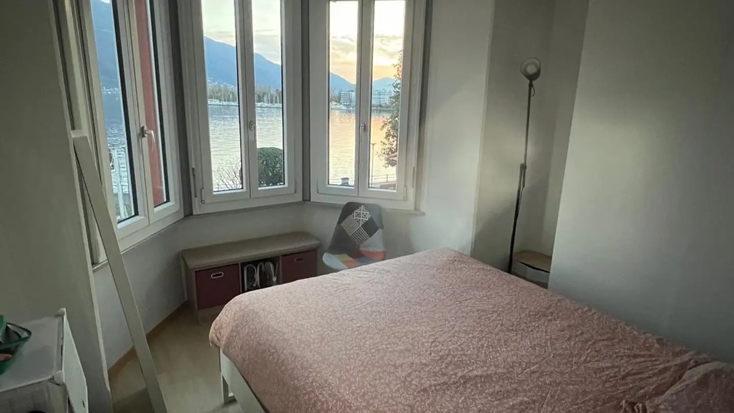 Appartement à louer - Vicolo Devecis 1, 6600 Muralto