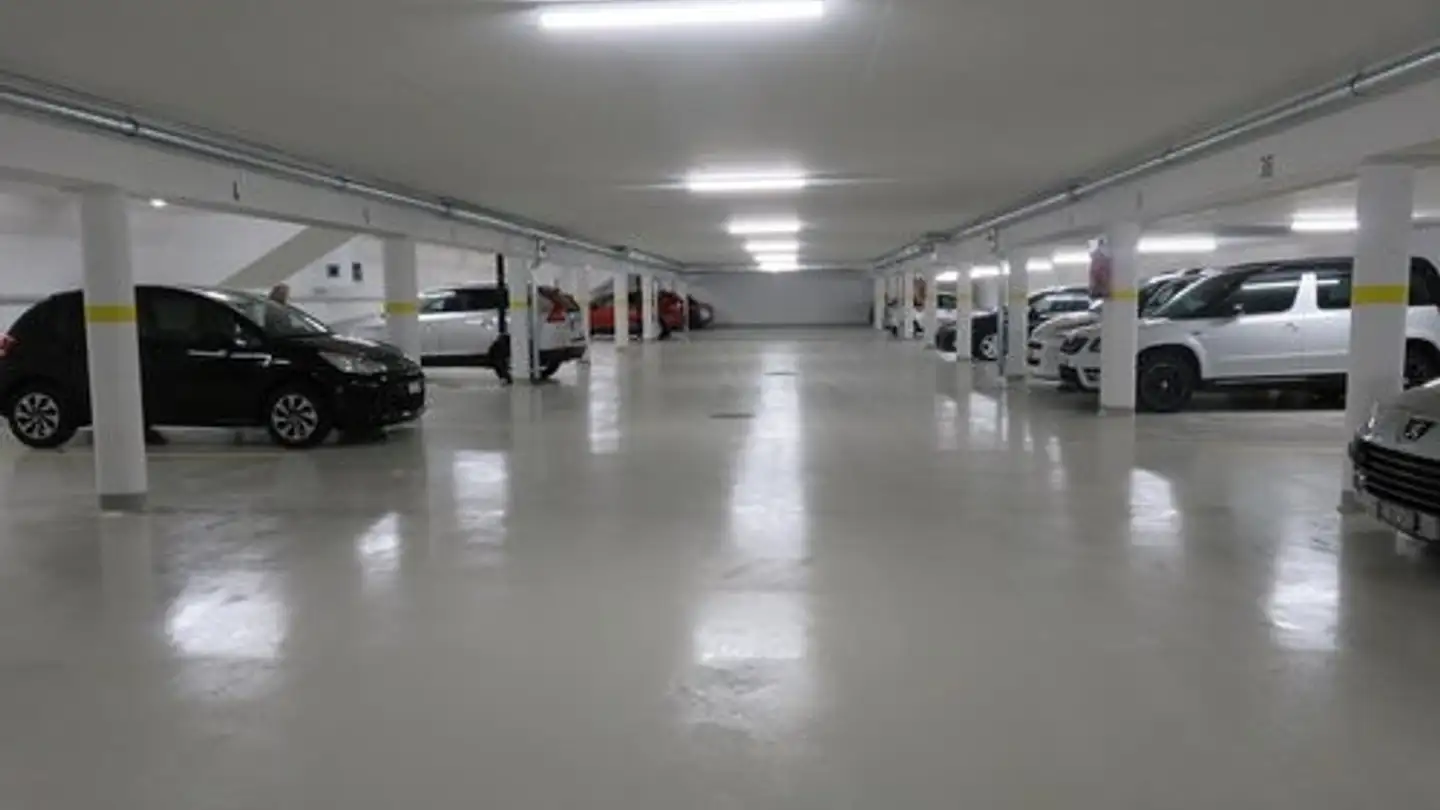 Indoor motorbike parking space for rent - Kehrgasse 40, 3018 Bern - Photo 2