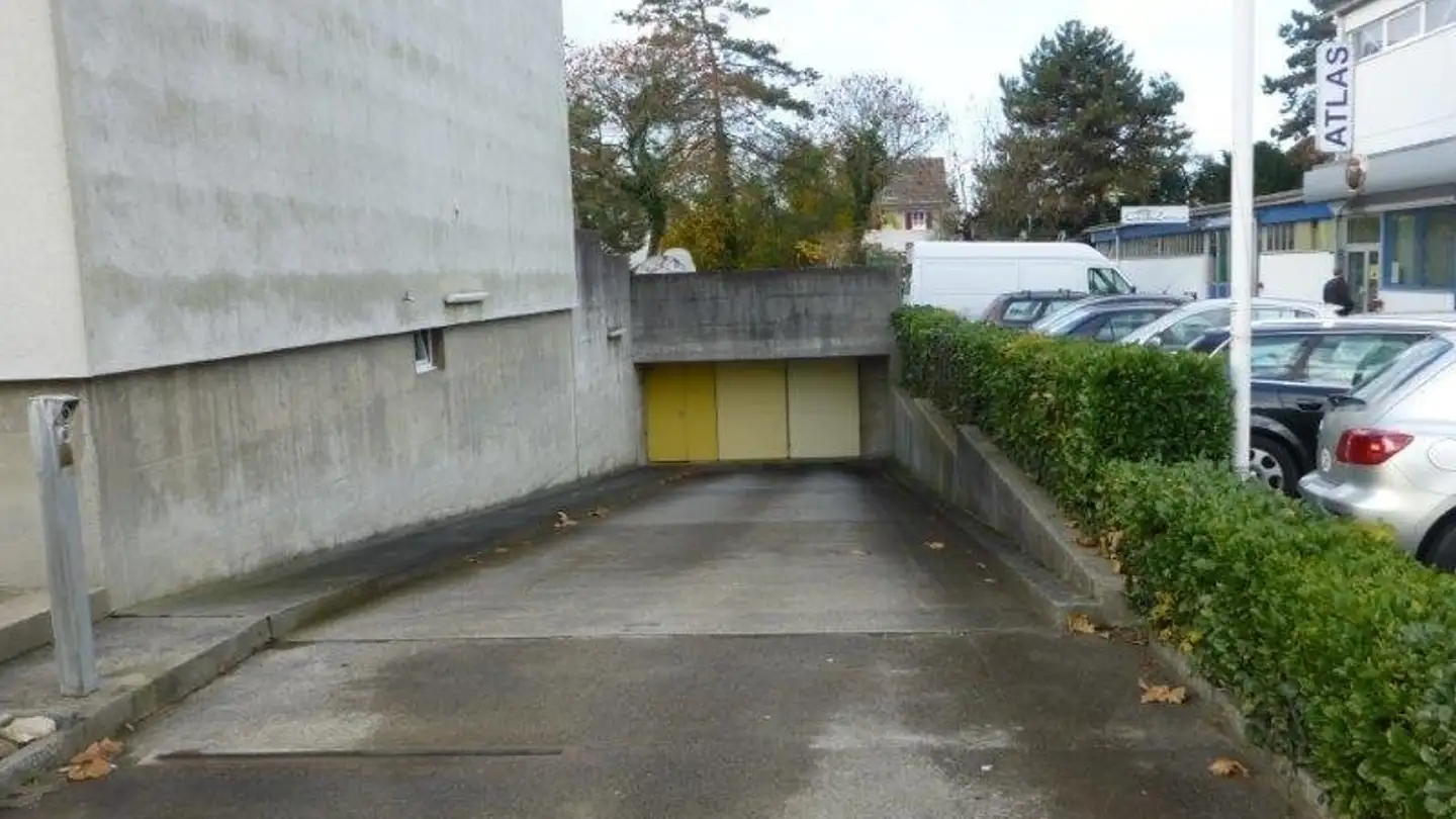 Outdoor parking space for rent - 4132 Muttenz - Photo 2