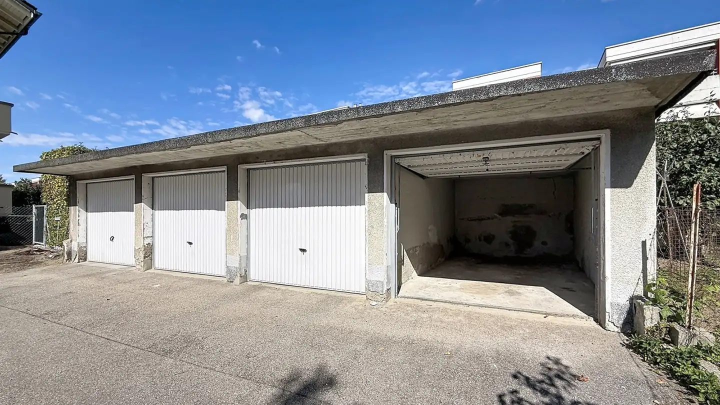 Single garage for rent - Route De La Glâne 114, 1752 Villars-sur-Glâne - Photo 2