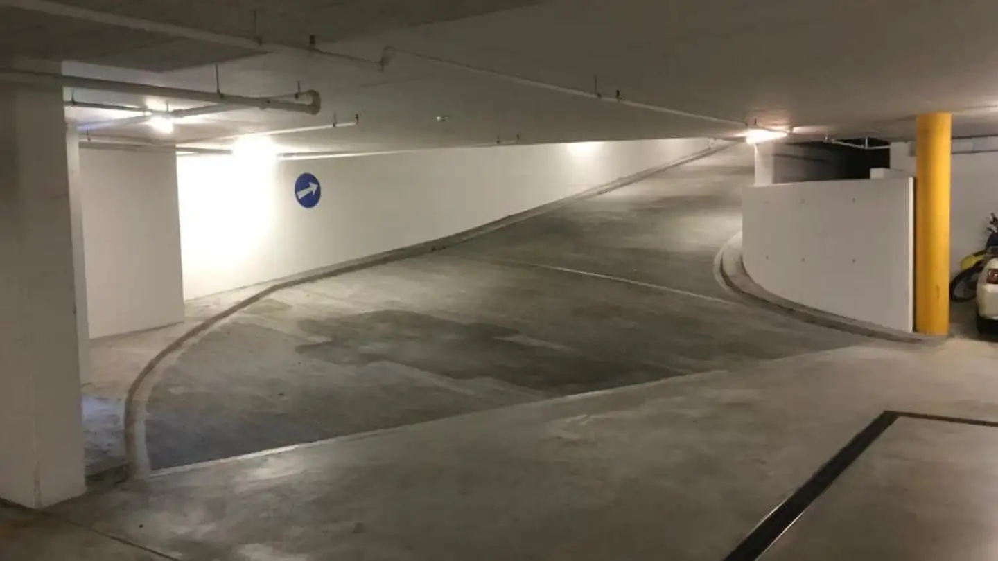 Parkplatz im Freien mieten - Huobstrasse 4, 8808 Pfäffikon SZ - Foto 3