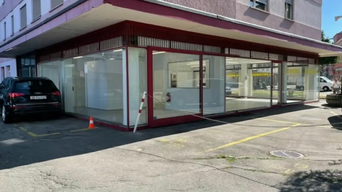 Commercial à louer - Rue Du Breuil / Brühlstrasse 43, 2503 Biel/Bienne