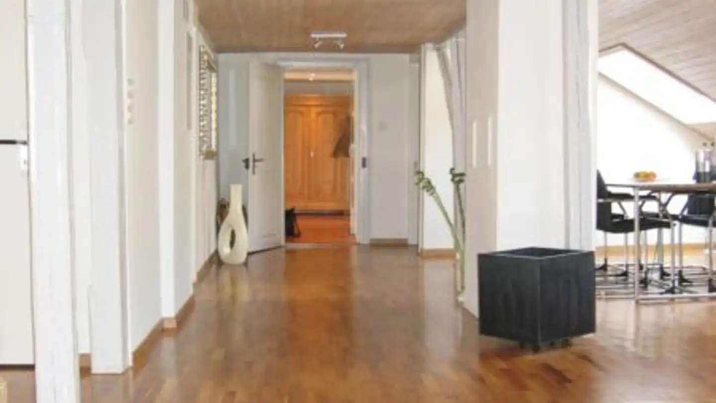 Dachgeschosswohnung mieten - Bahnhofstrasse 5, 9000 St. Gallen - Foto 2