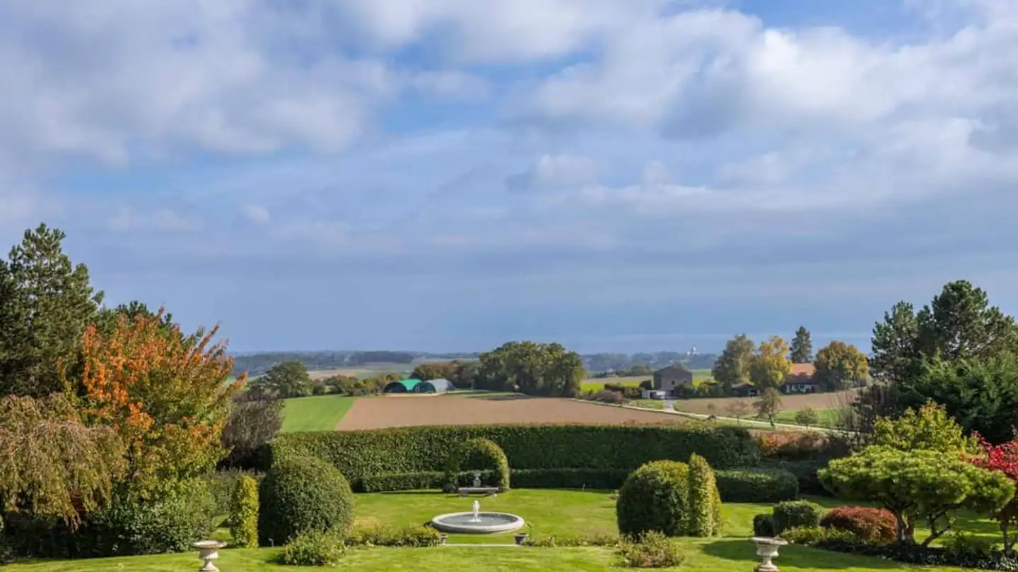 Single house for sale - 1143 Apples - Photo 2