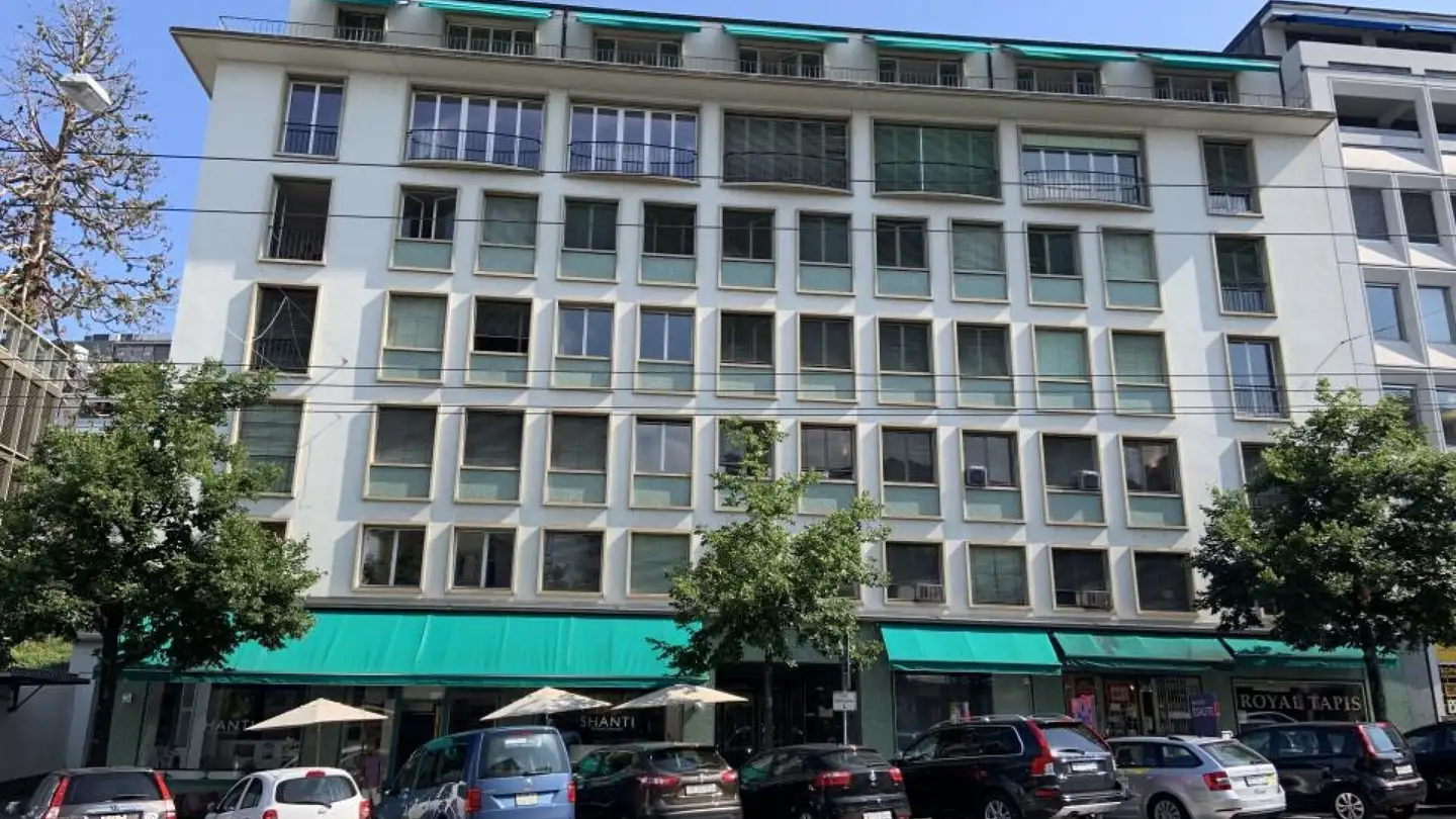 Place de parking extérieure à louer - Avenue De La Gare 10, 1003 Lausanne