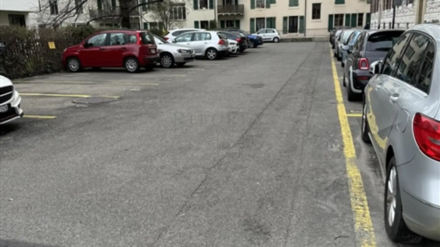 Parcheggio esterno in affitto - Rue Des Confessions, 1203 Genève