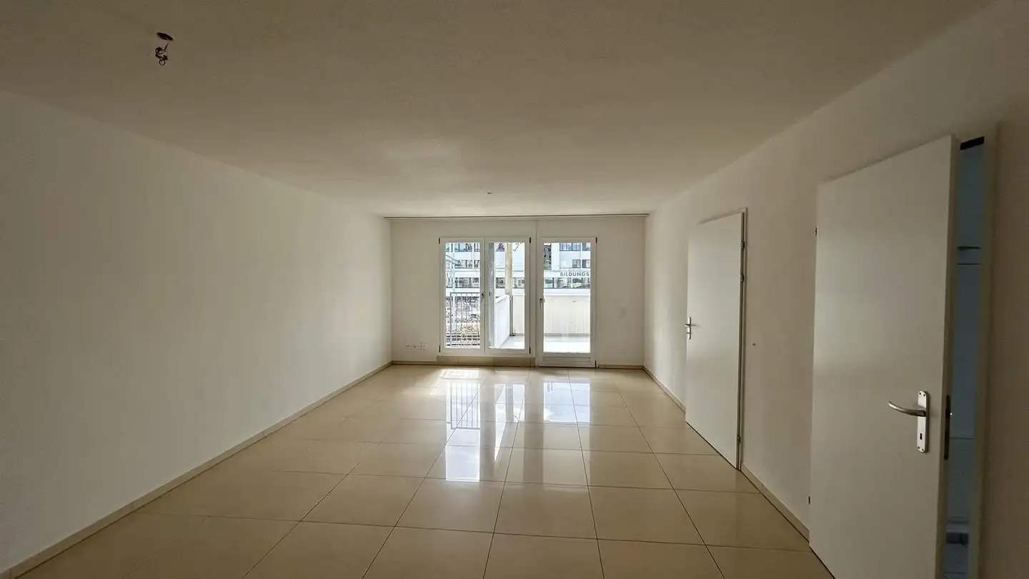 Wohnung mieten - Schwarzackerstrasse 19, 8304 Wallisellen - Foto 3