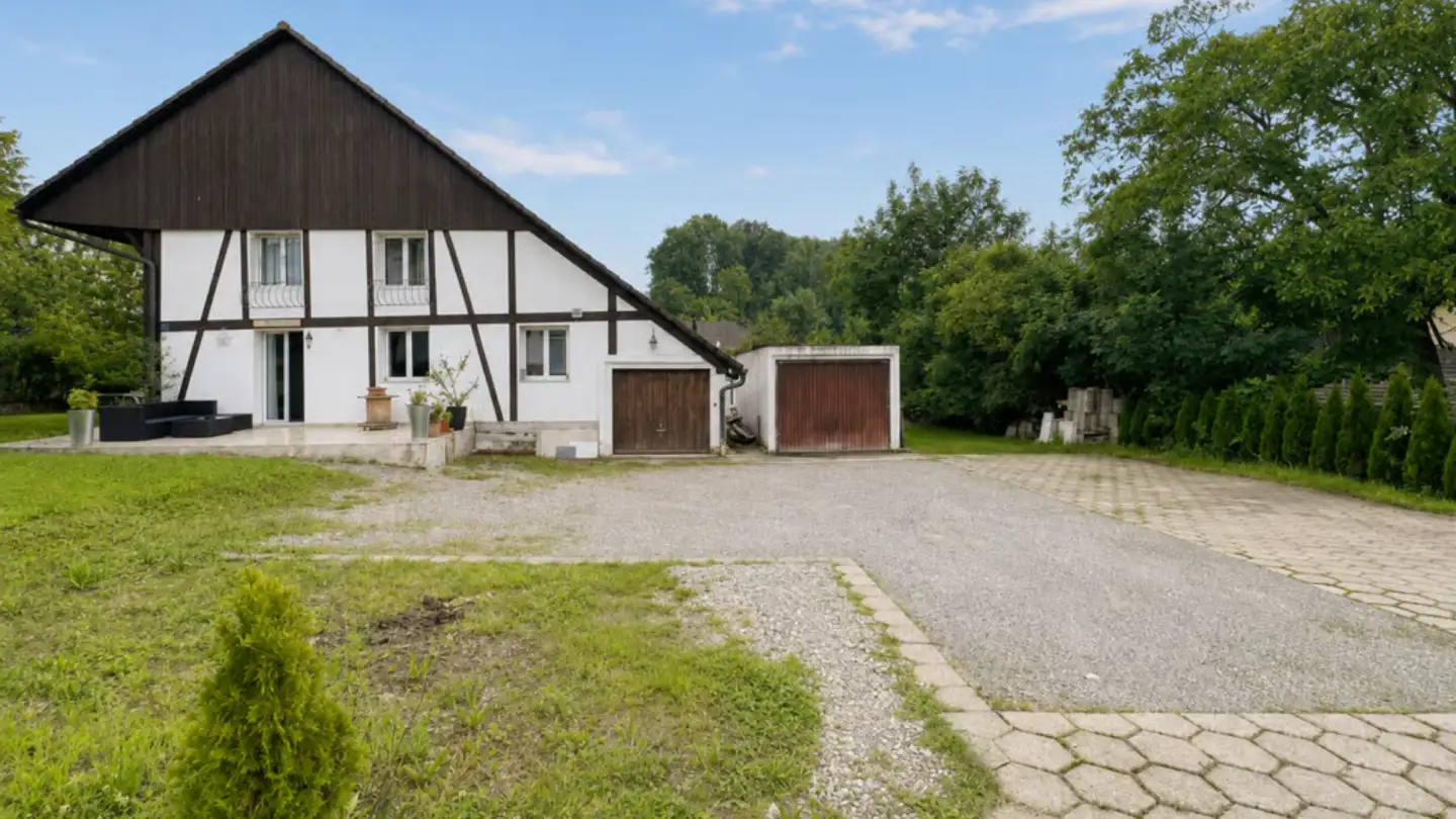 Casa singola in vendita - Dorfstrasse 4, 5725 Leutwil