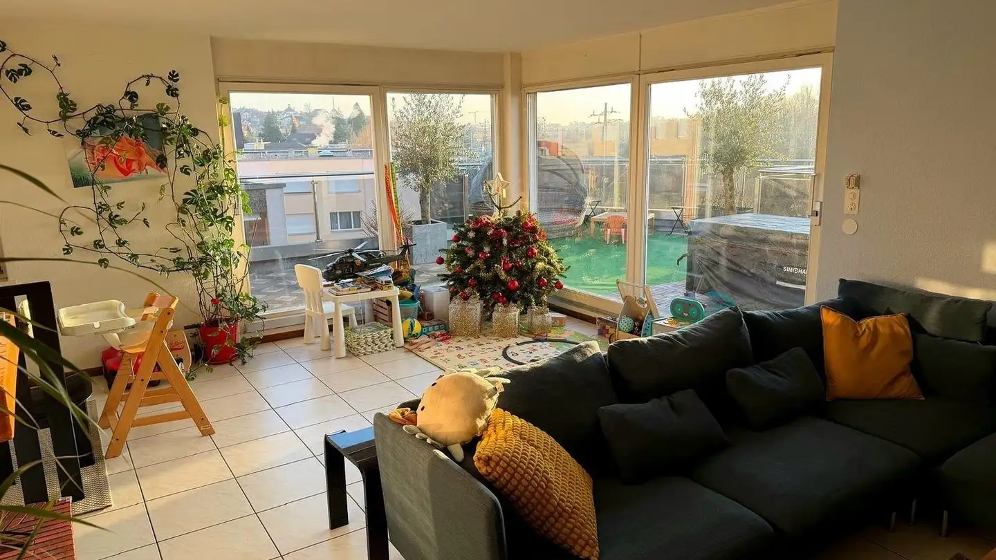 Appartamento in affitto - Rouges-Terres, 2068 Hauterive NE