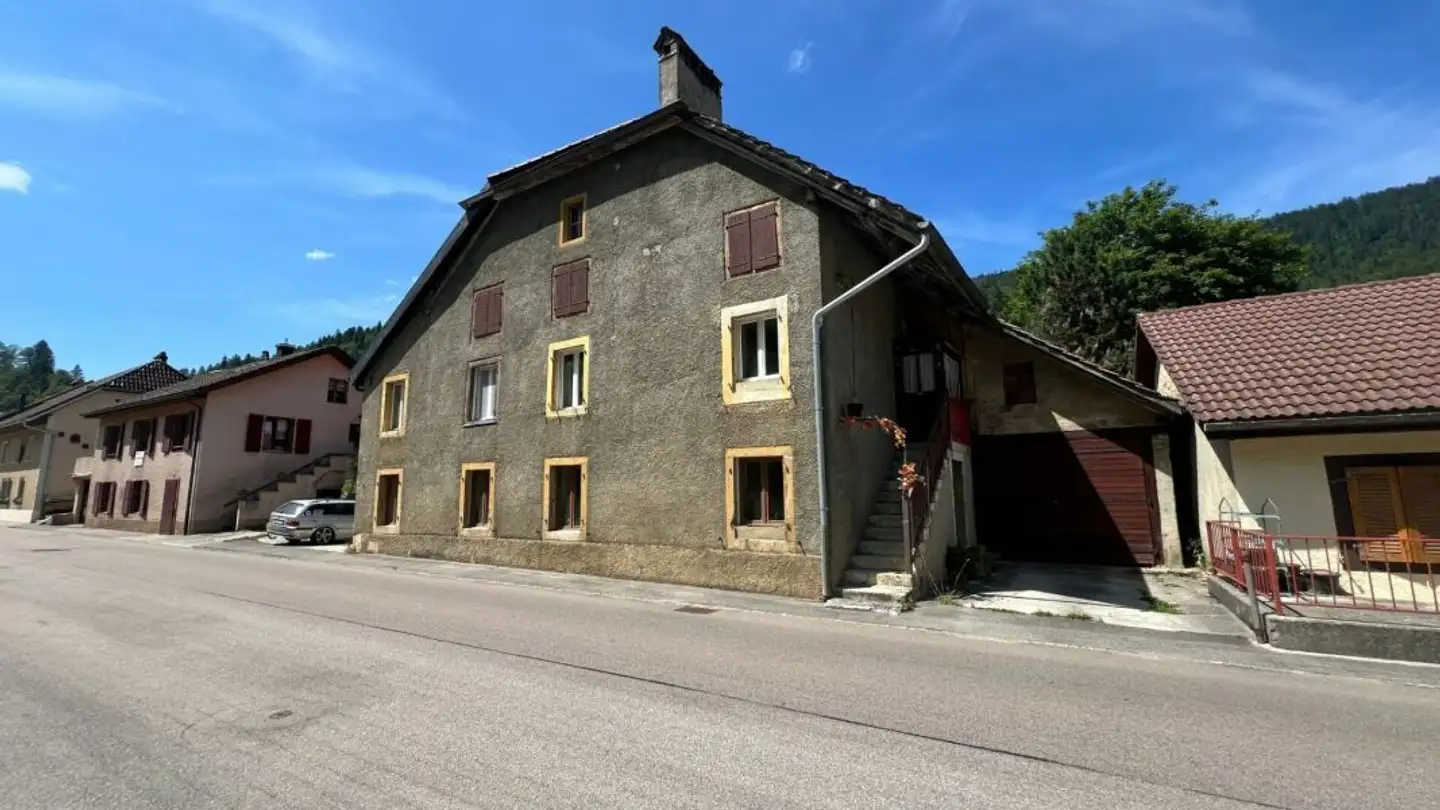 Casa singola in vendita - Le Faubourg 24, 2115 Buttes - Photo 2