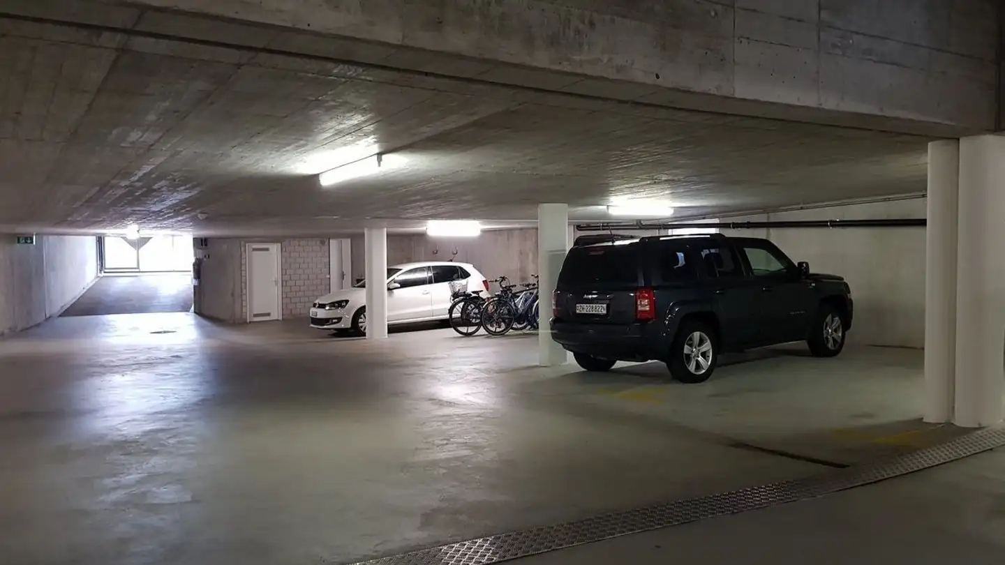 Parcheggio sotterraneo in affitto - Weinhaldenstrasse, 8712 Stäfa