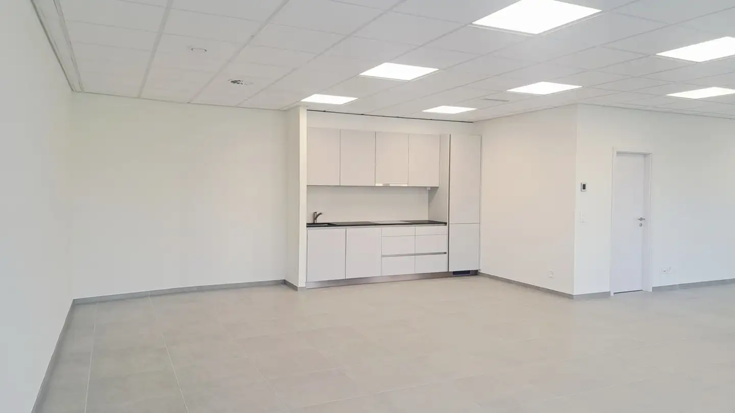 Edificio ad uso misto in affitto - Allée Des Prés Du Record, 1040 Echallens - Photo 2