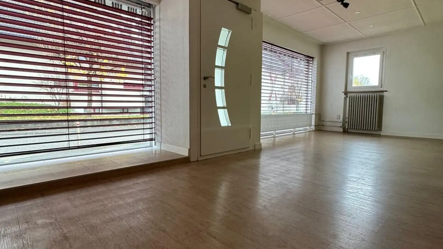 Commerciale in affitto - Langenthalstrasse 41, 4912 Aarwangen - Photo 2