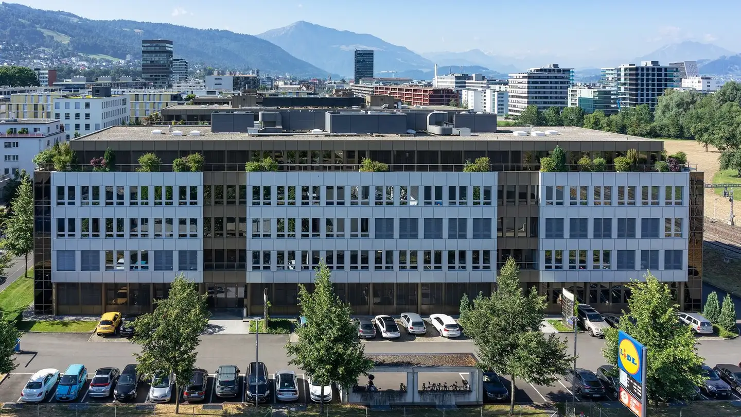 Office space for rent - Lindenstrasse 2, 6340 Baar