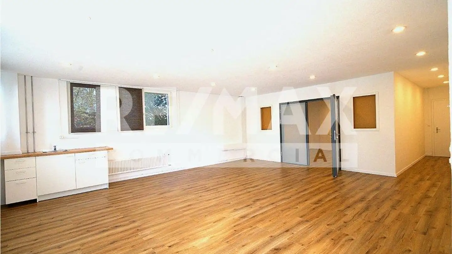 Office space for sale - Wallisellerstrasse 147, 8152 Opfikon - Photo 4