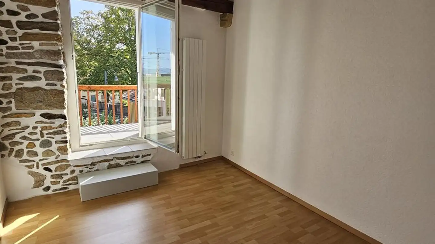 Apartment for rent - Rue Du Village 33, 1424 Champagne - Photo 4