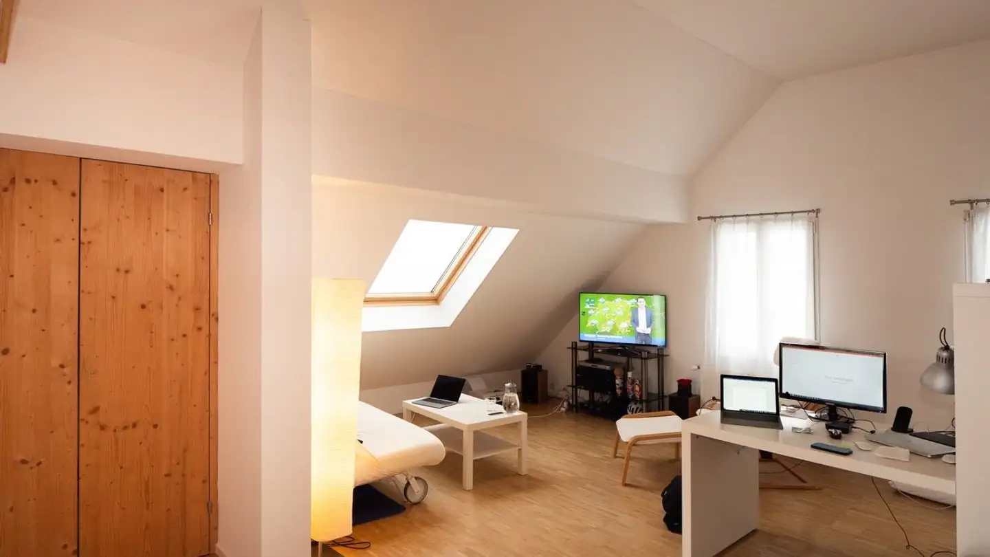 Attic flat for rent - St. Gallerstrasse 65, 8853 Lachen SZ - Photo 2
