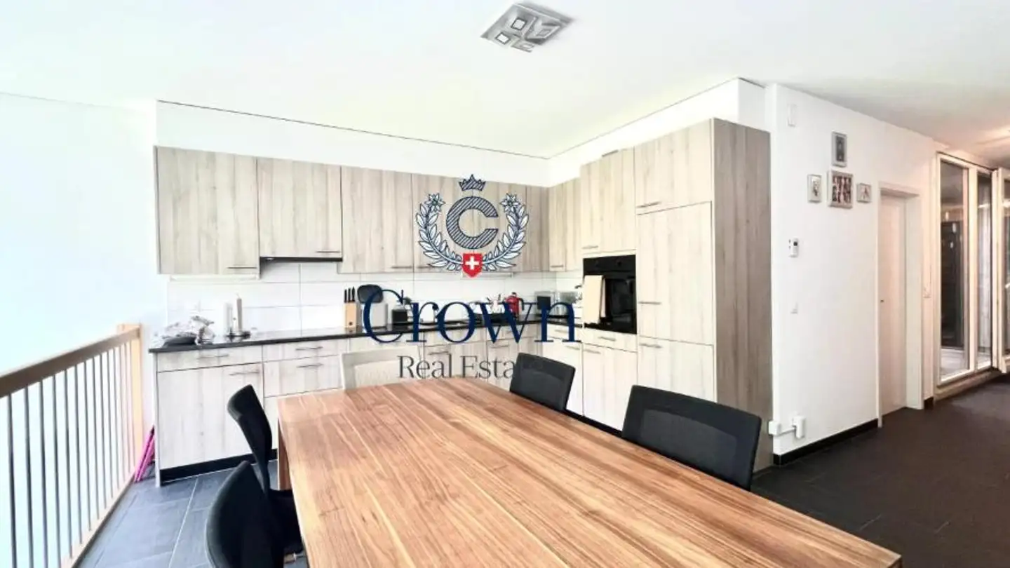 Semi-detached house for sale - 1293 Bellevue - Photo 2