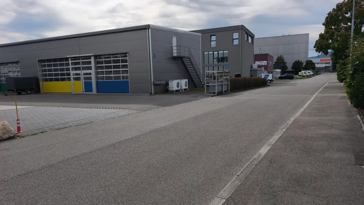 Industrial property for rent - Erlenstrasse 32, 2555 Brügg BE - Photo 3