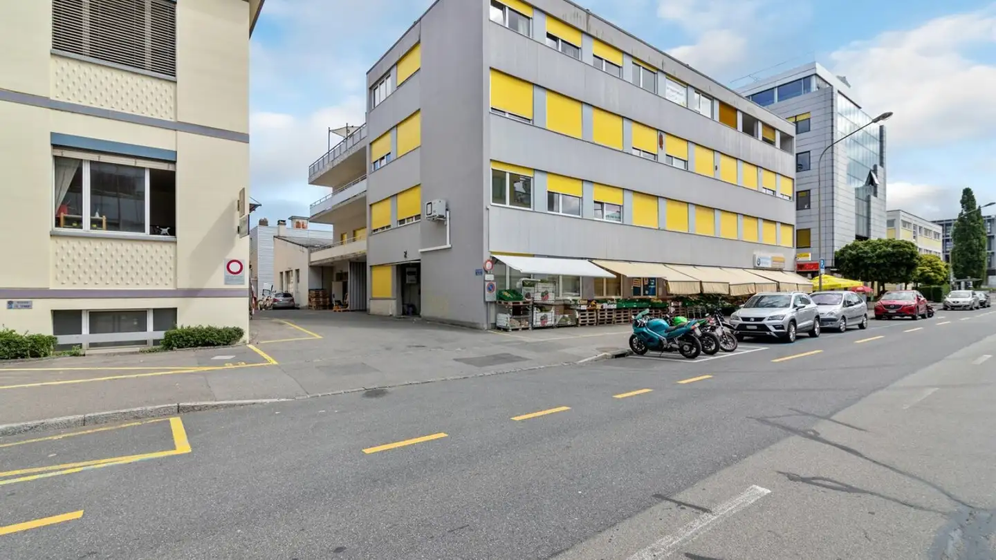 Office space for rent - Avenue De Longemalle 7, 1020 Renens VD - Photo 4