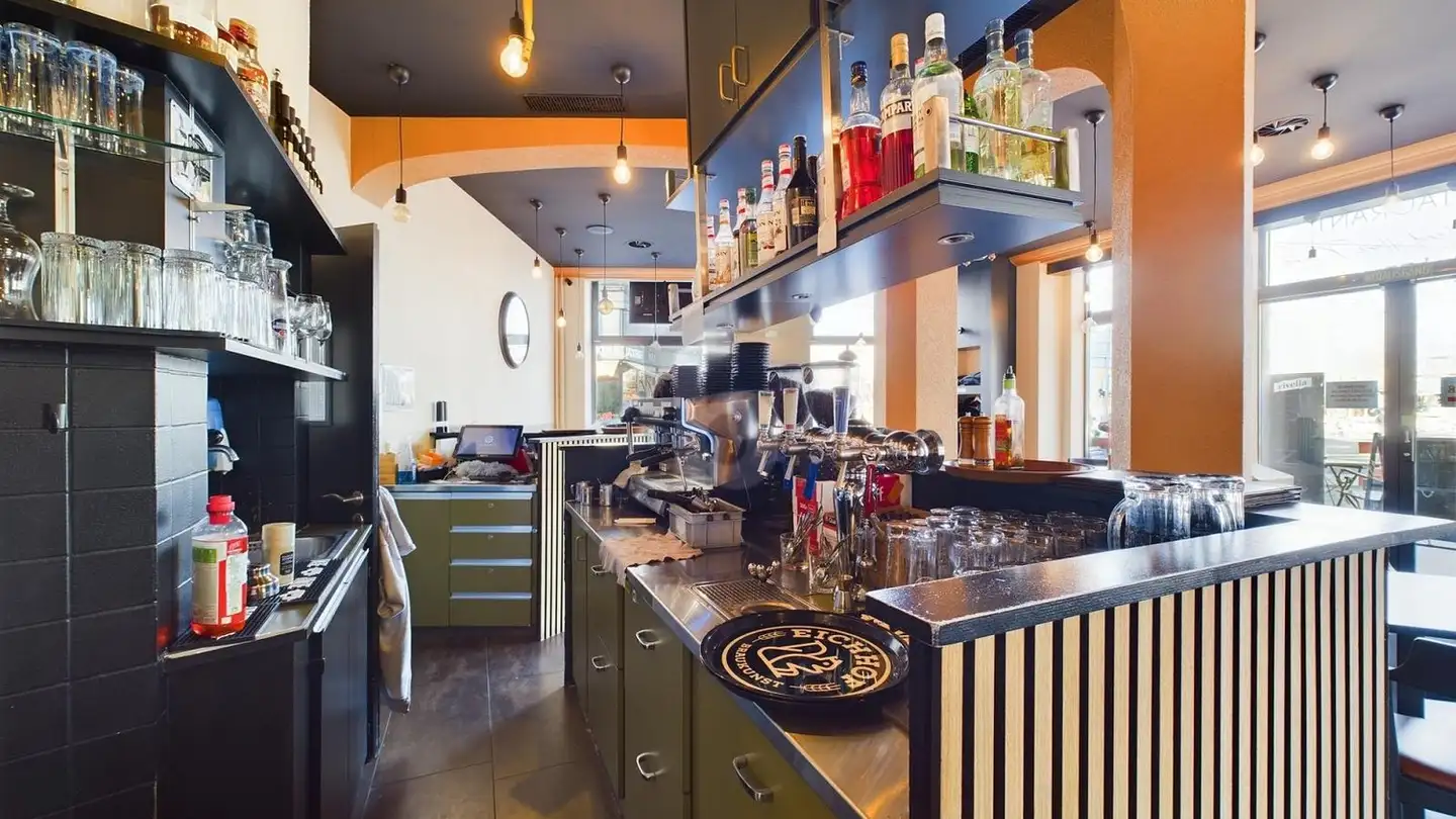 Restaurant for rent - 4056 Basel - Photo 2