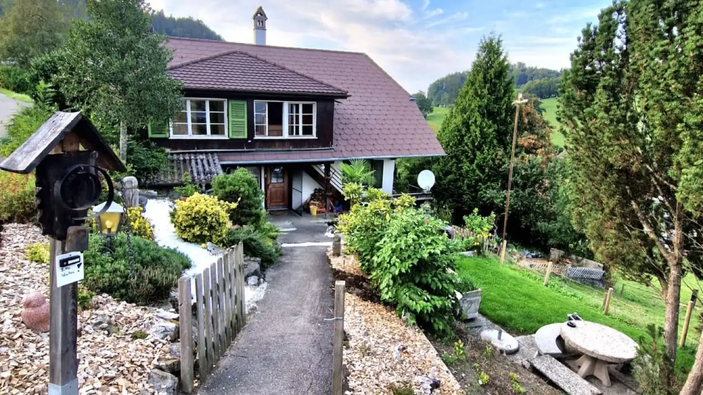 Appartement à louer - Neuenweg 125b, 3664 Burgistein