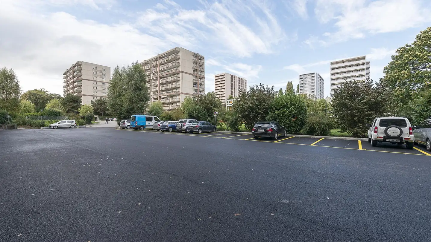 Underground parking space for rent - Chemin De La Brume 1-3, 1110 Morges - Photo 4