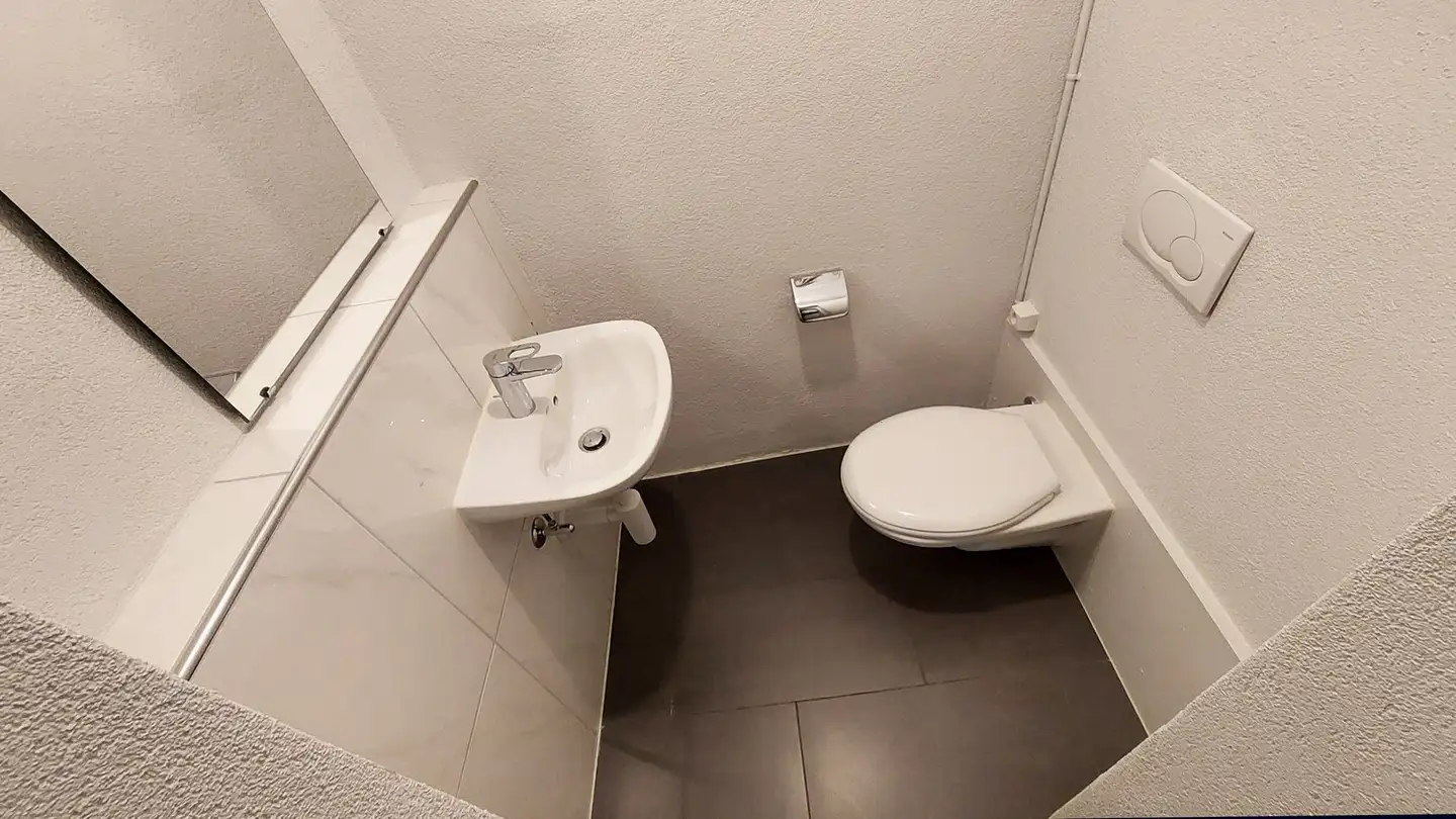 Hairdresser for rent - Poststrasse 132, 7050 Arosa - Photo 3