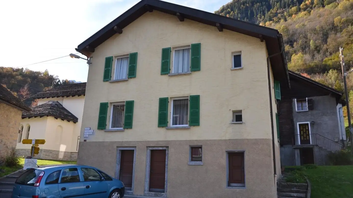 Höhlenhaus kaufen - 6746 Lavorgo