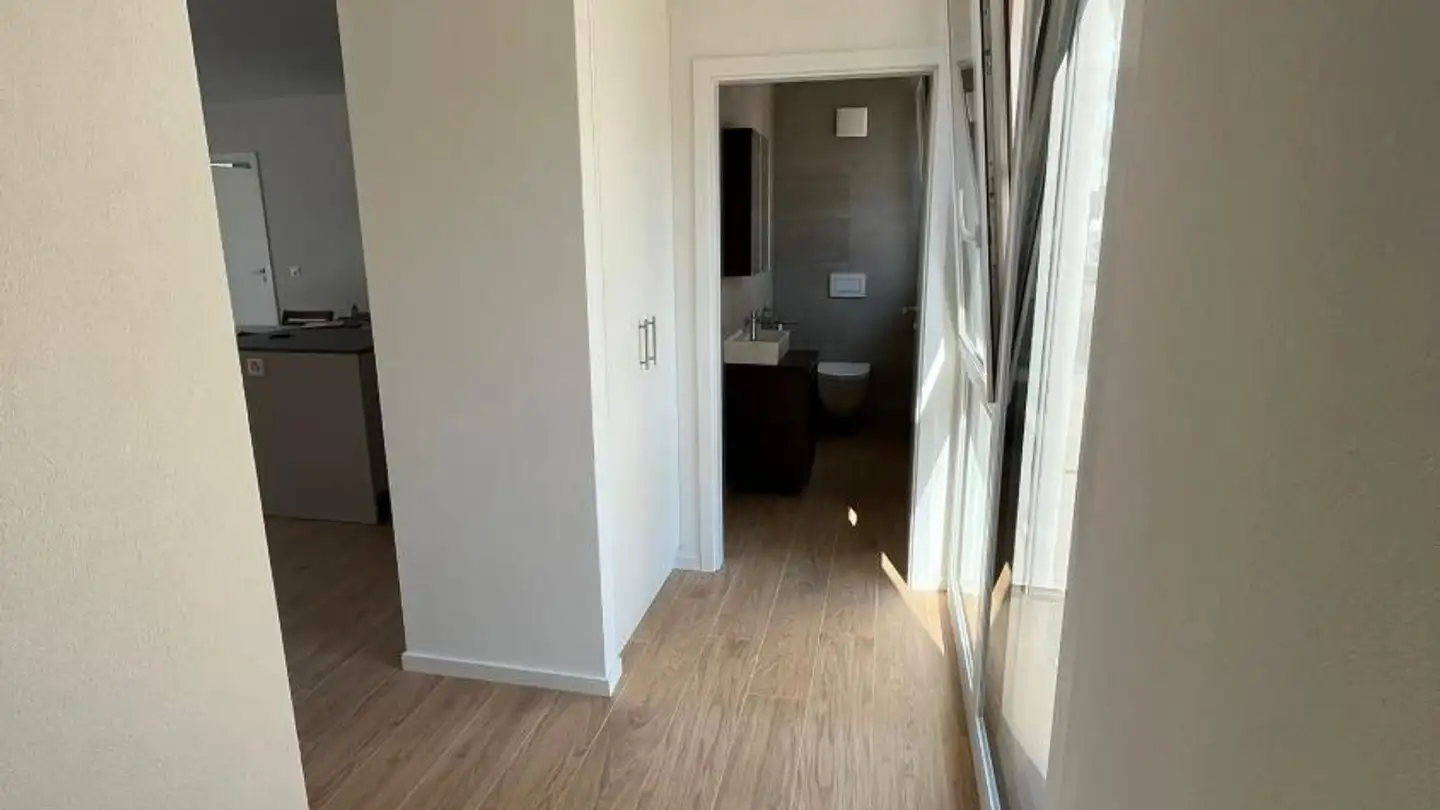 Apartment for rent - Avenue Des Baumes 18, 1814 La Tour-de-Peilz - Photo 2