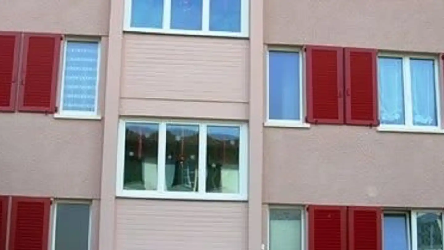 Appartement à louer - Aeussere Lange Heid 18, 4142 Münchenstein