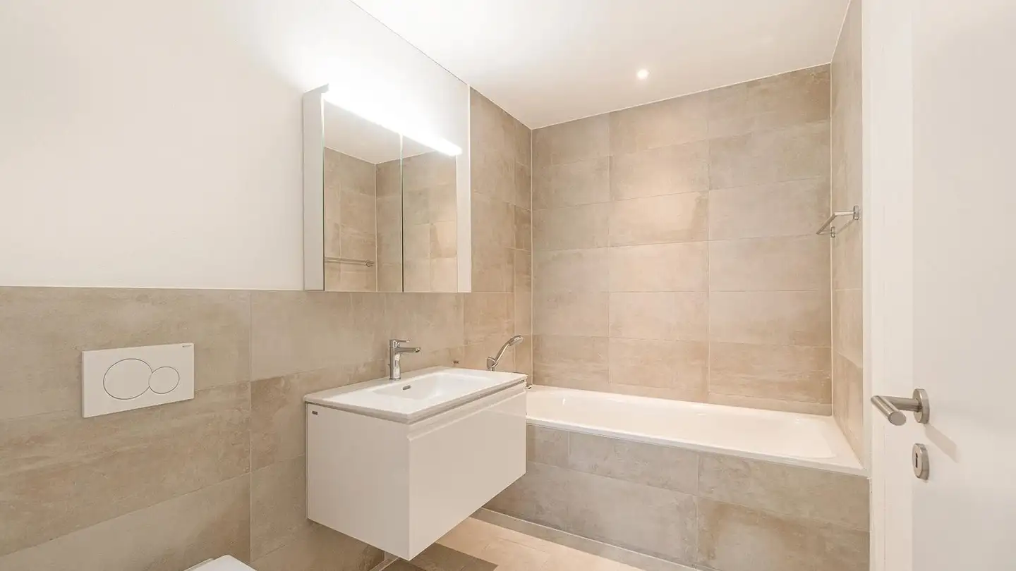 Dachgeschosswohnung mieten - Lenzburgerstrasse 6, 5504 Othmarsingen - Foto 3