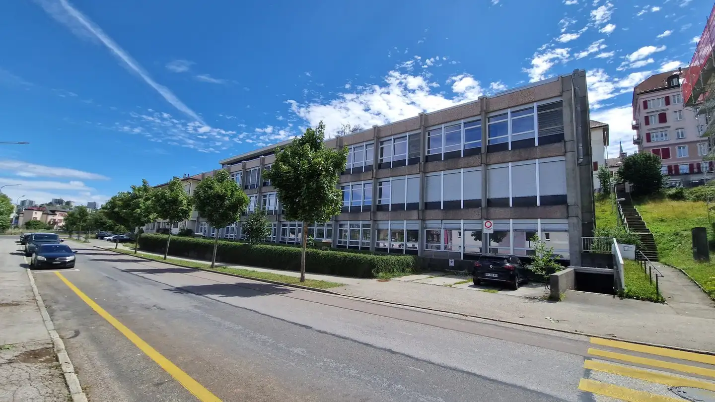 Proprietà industriale in vendita - Rue Des Crêtets, 2300 La Chaux-de-Fonds