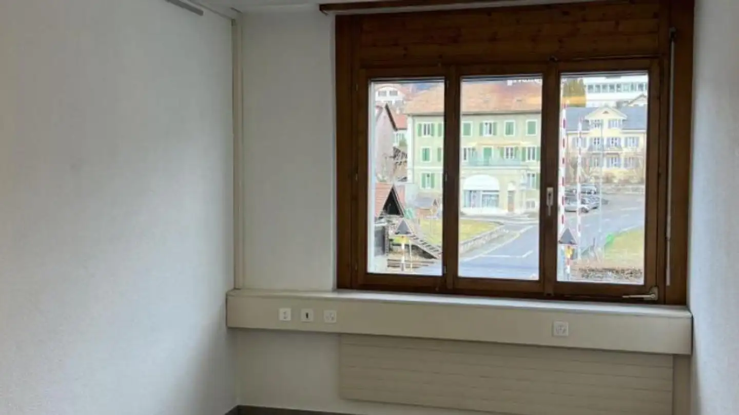 Shopping center for rent - Grand-Rue, 2732 Reconvilier - Photo 3