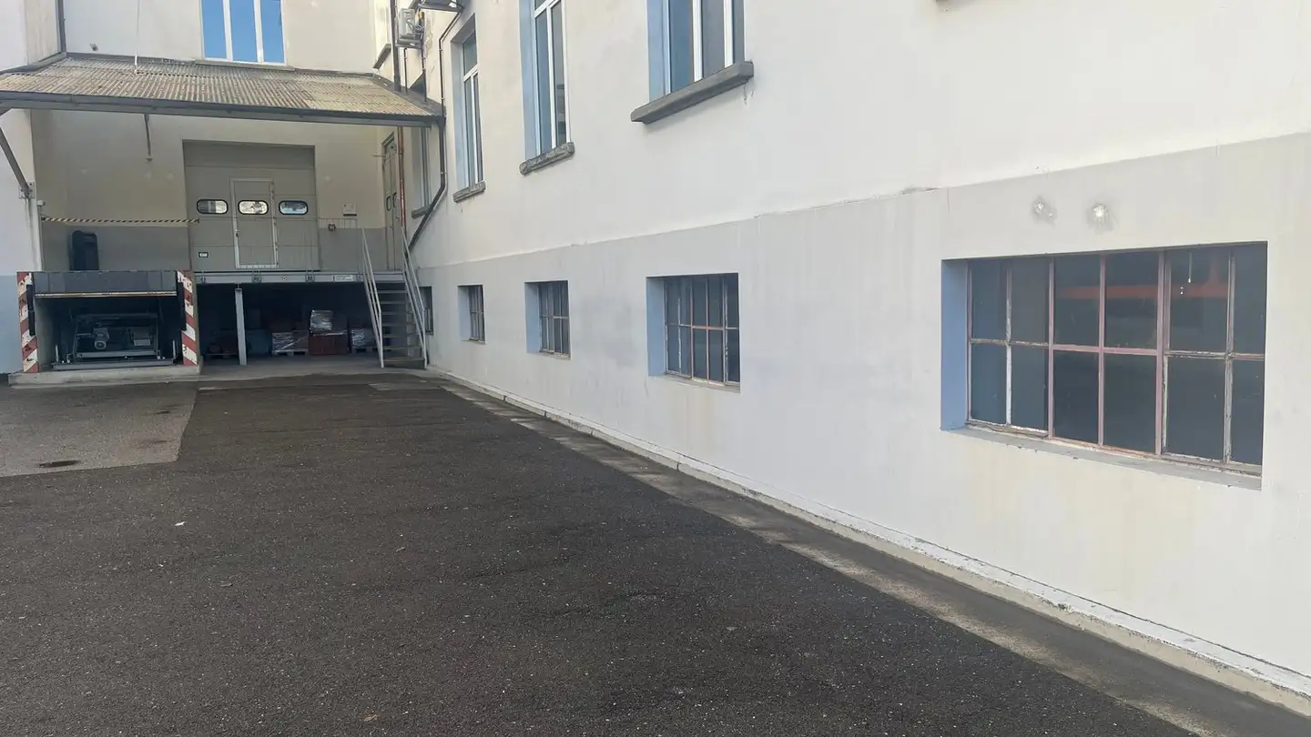 Spazio di archiviazione in affitto - Via Giuseppe Corti, 6828 Balerna