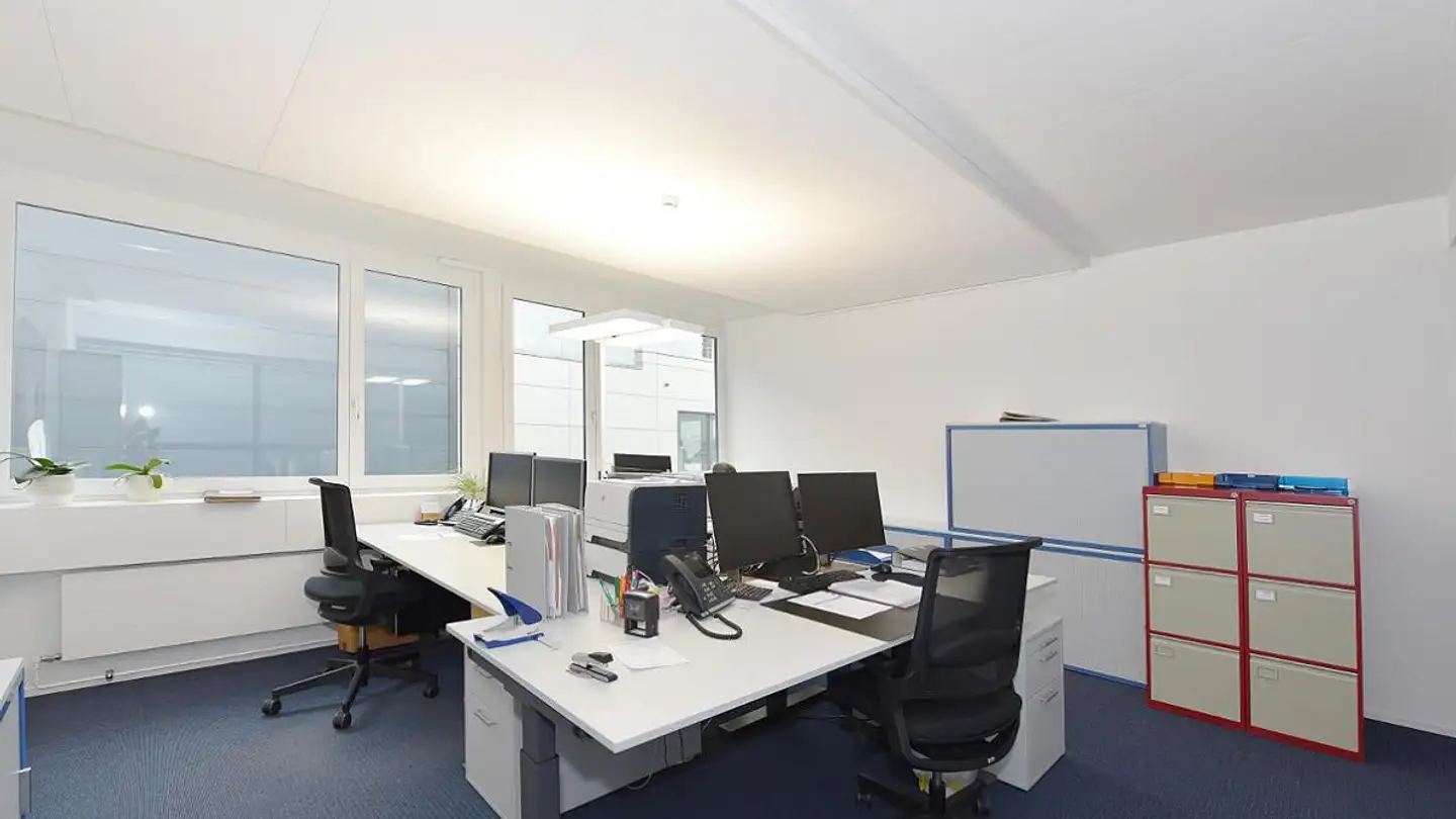 Office space for rent - Aawasserstrasse 2, 6370 Oberdorf NW