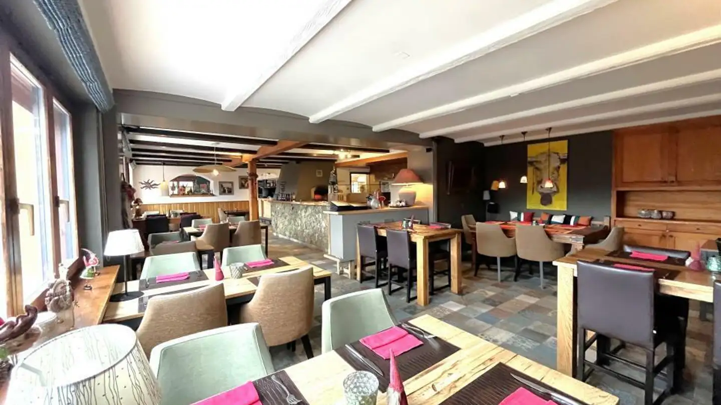 Hôtel à vendre - 3974 Mollens VS