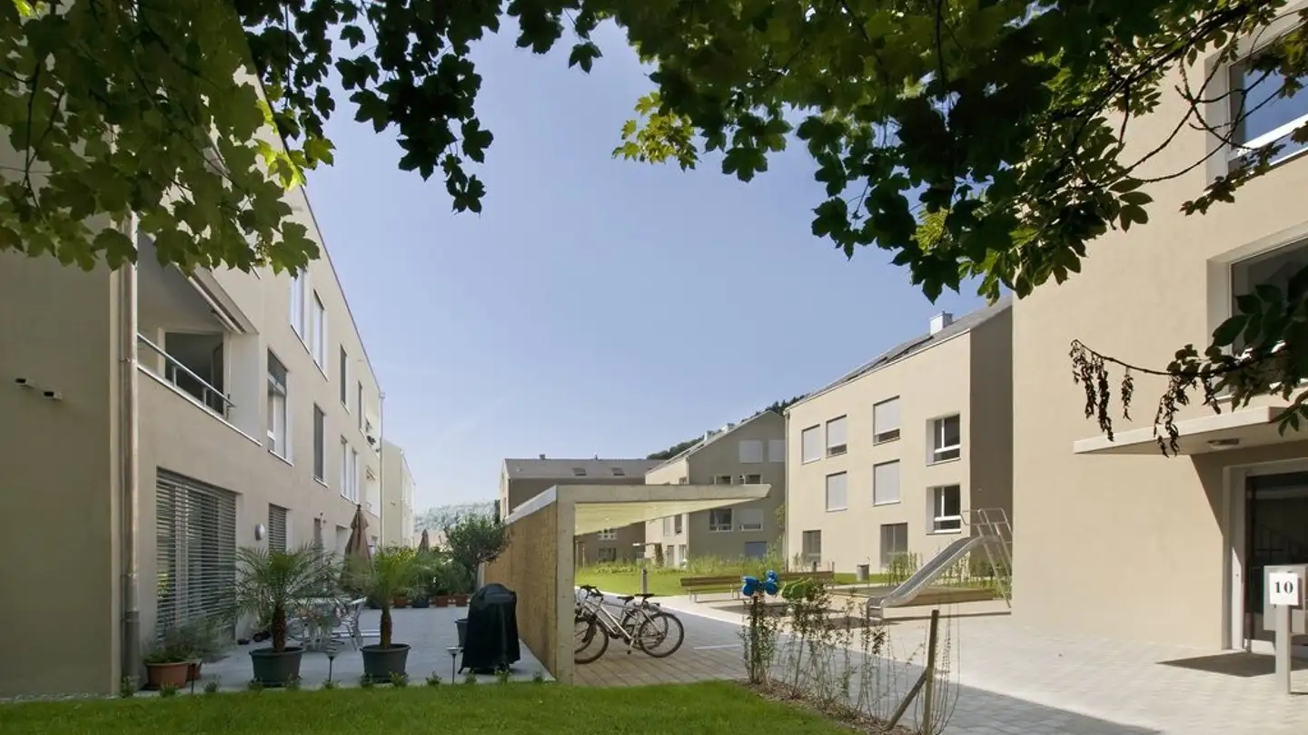 Apartment for rent - Püntenstrasse 8, 8143 Stallikon - Photo 2