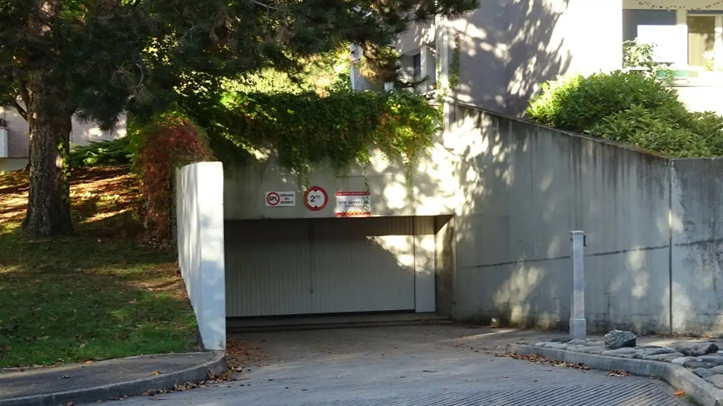 Einzelgarage mieten - Bernex En Combes 28, 1233 Bernex