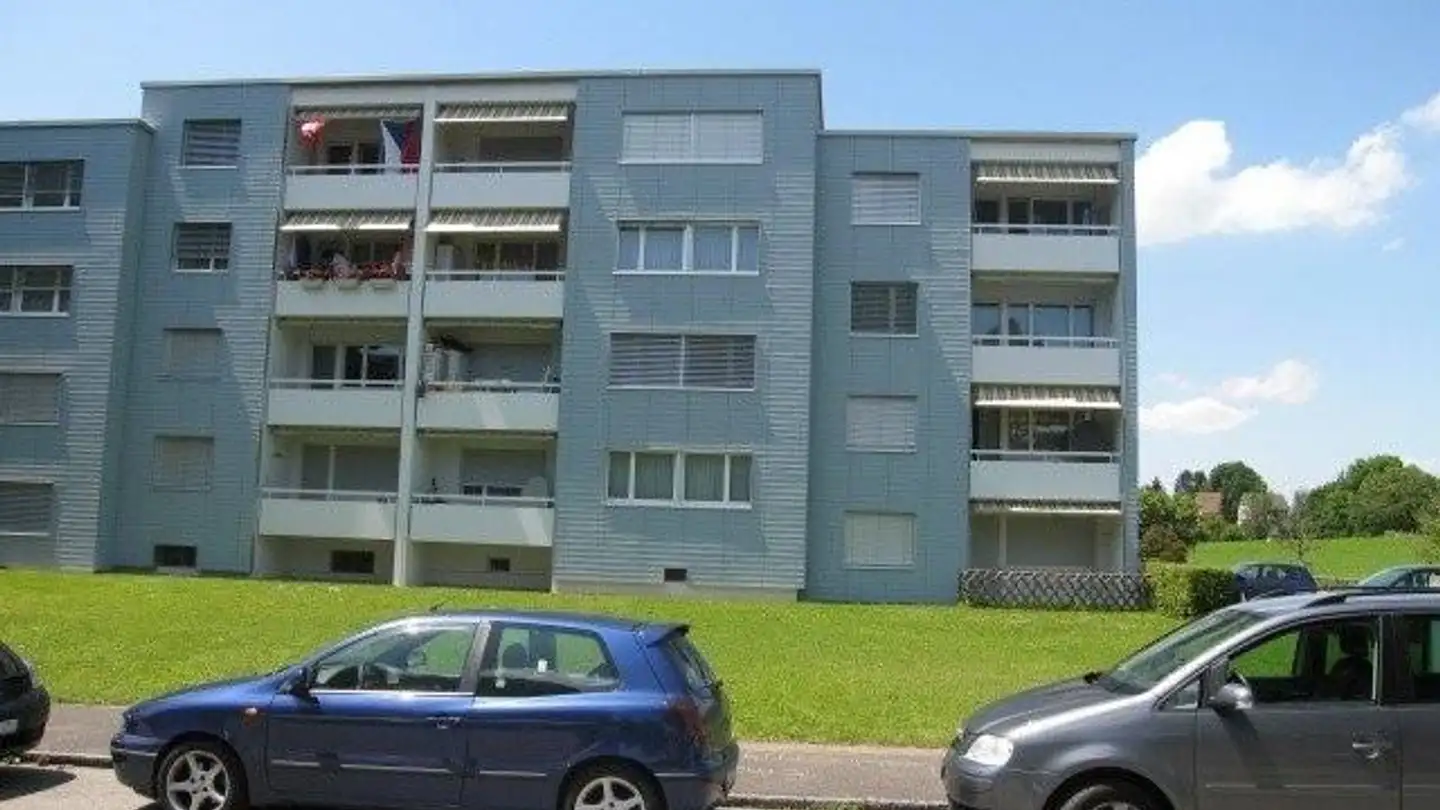 Place de parking souterraine à louer - Im Spitz 1, 8330 Pfäffikon ZH